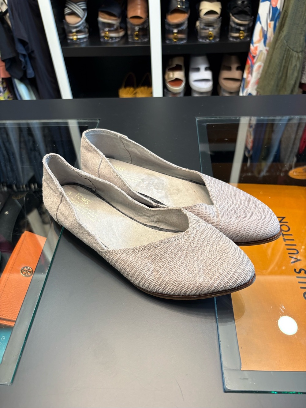 TOMS Women's Light Gray Textured Slip-On Flats